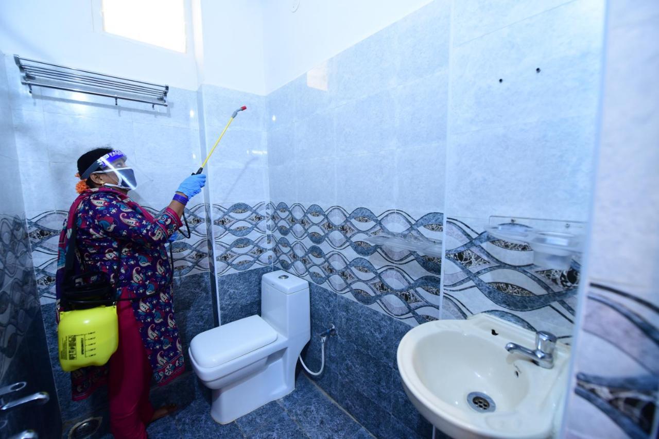 Sree Service Apartments Tirupati Dış mekan fotoğraf